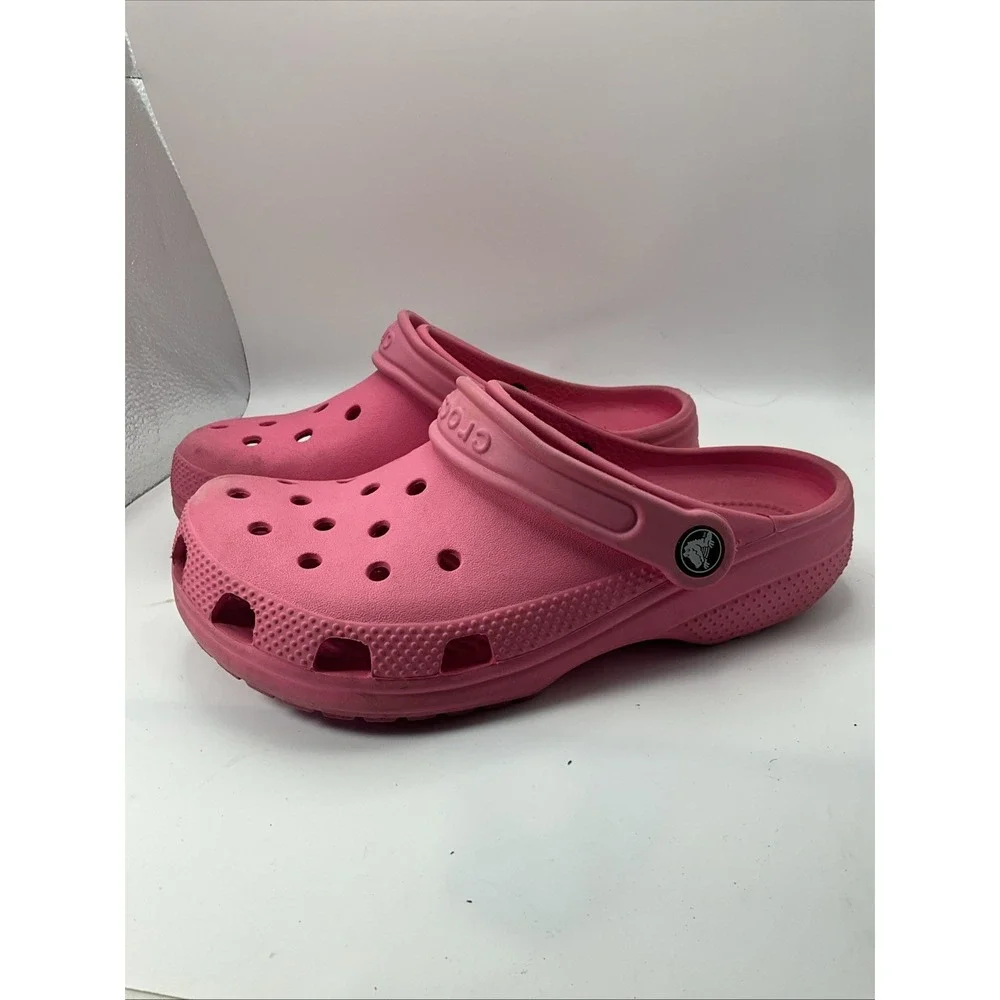 crocs kids size j3 Pink